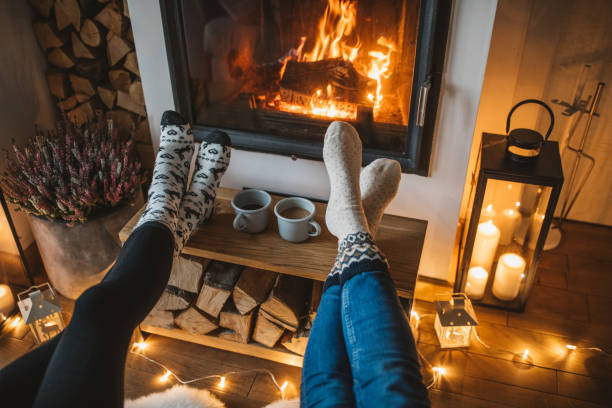 winter day by fireplace - flaming hot imagens e fotografias de stock