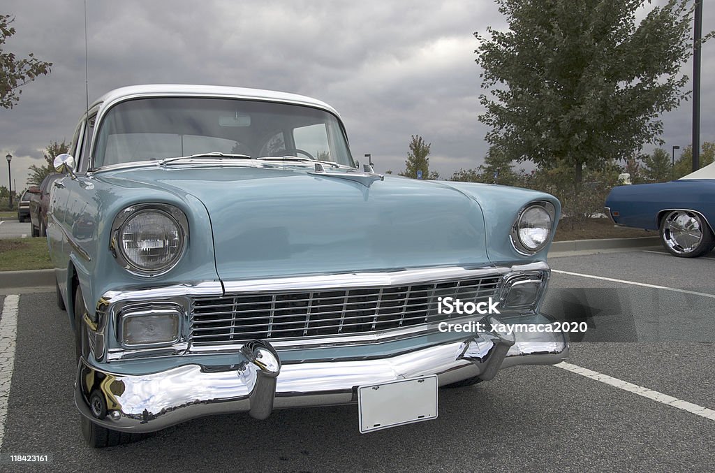 Klasyczne Chevy w Pudrowy niebieski - Zbiór zdjęć royalty-free (1950-1959)