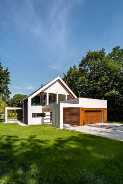 istock Modern house with garden 1184245734