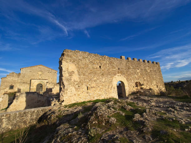 istock Ruined wall in front of the hermitage 1184255990