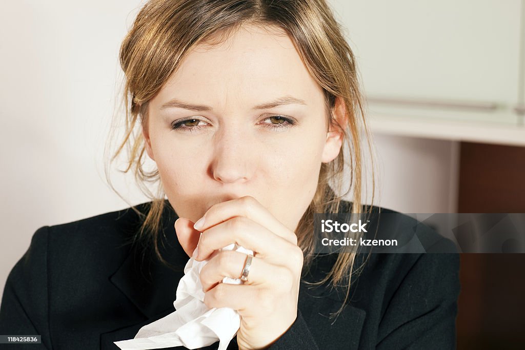 Mujer tos - Foto de stock de Adulto libre de derechos