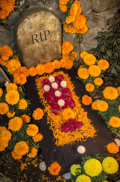 istock Day of the dead altar 1184280627