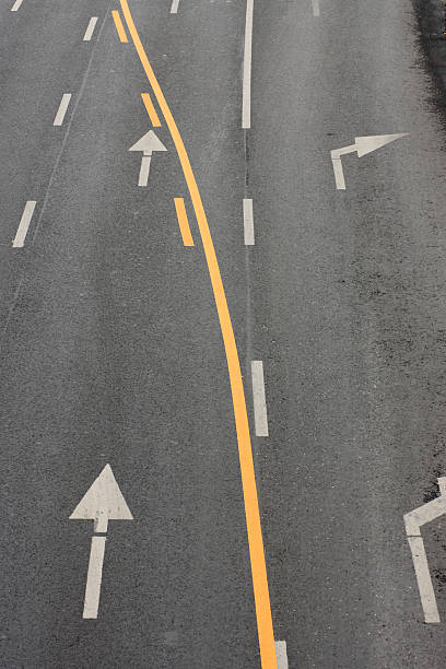 istock Street with arrows and dividing line 118429305