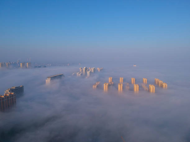 istock The fog in the city 1184321334