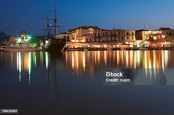 Foto de Rethymnon Velho Porto Grécia e mais fotos de stock de Antigo - Antigo, Bar, Barco de passageiros