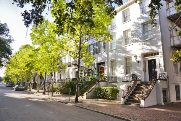 istock Historic Homes, Savannah, Georgia. 1184339314