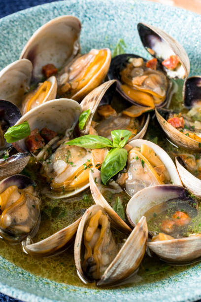 istock Bowl of Manila Clams 1184345785