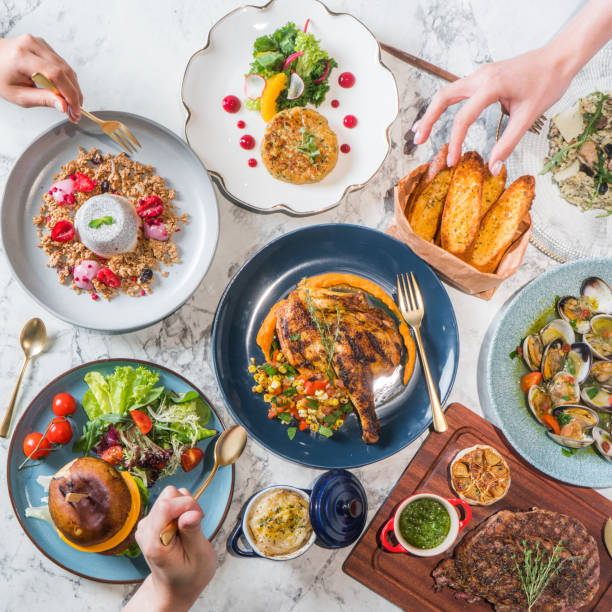 lunch time - gourmet enjoyment food freshness imagens e fotografias de stock