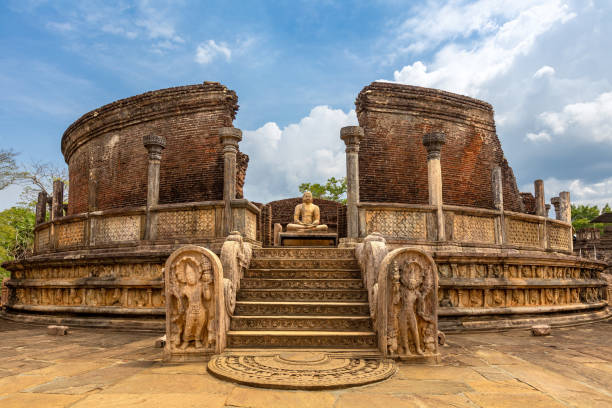 The Ancient Vatadage  in Pollonnaruwa, Sri Lanka The Sacred Quadrangle with buddha, Ancient ruins Sri Lanka, Unesco ancient city Polonnaruwa, Sri Lanka lanka stock pictures, royalty-free photos & images