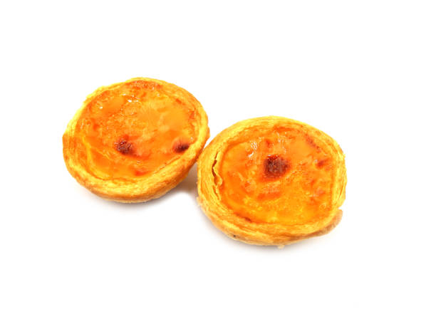 istock Egg tart isolated on white background with clipping part 1184414269