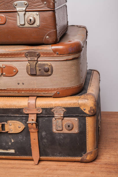 istock Old, retro and obsolete suitcase 1184417310