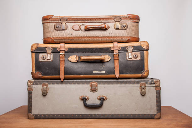 istock Old, retro and obsolete suitcase 1184417371