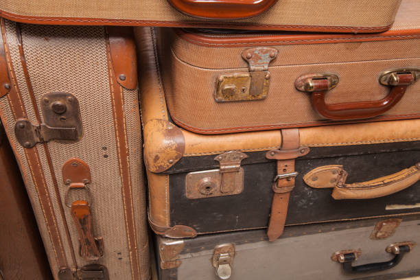 istock Old, retro and obsolete suitcase 1184417514