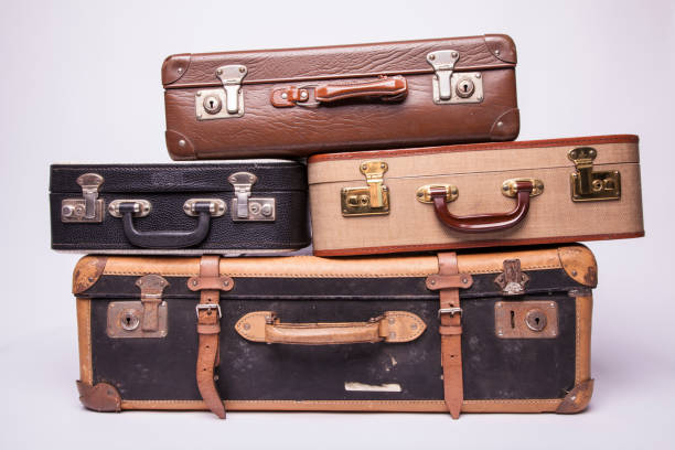 istock Old, retro and obsolete suitcase 1184417626