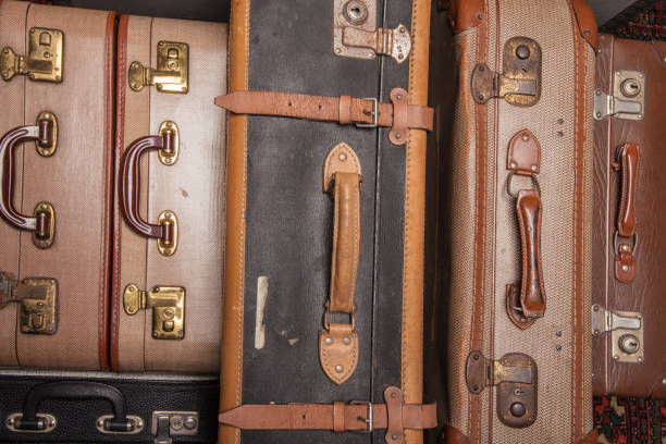 istock Old, retro and obsolete suitcase 1184417730