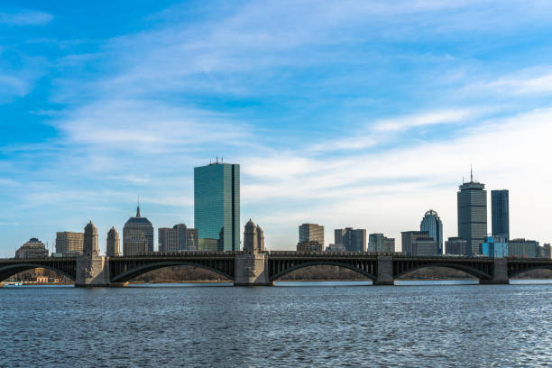 istock Train running over the Longfellow Bridge, Boston, USA
Train running over the Longfellow Bridge, Boston, USA 1184420100