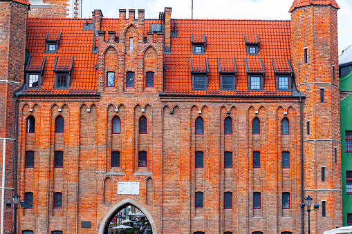 Puerta gótica de Mariacka en Gdansk photo