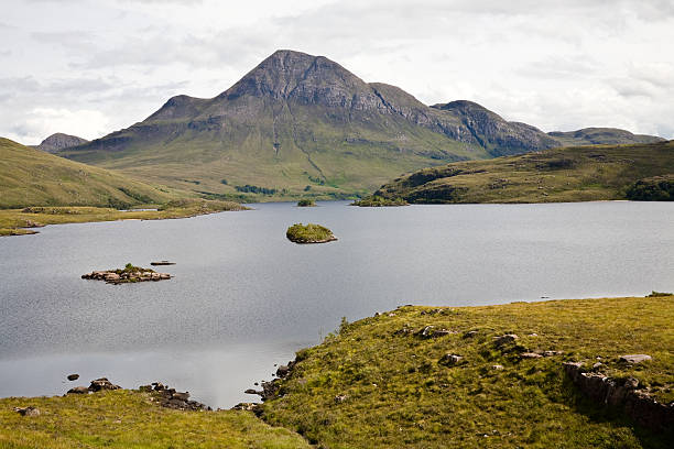 reserva natural de inverpolly, highlands - inverpolly nature reserve - fotografias e filmes do acervo