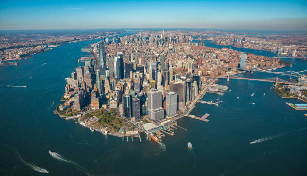 aerial view to new york city skyline - manhattan new york city skyline east river imagens e fotografias de stock