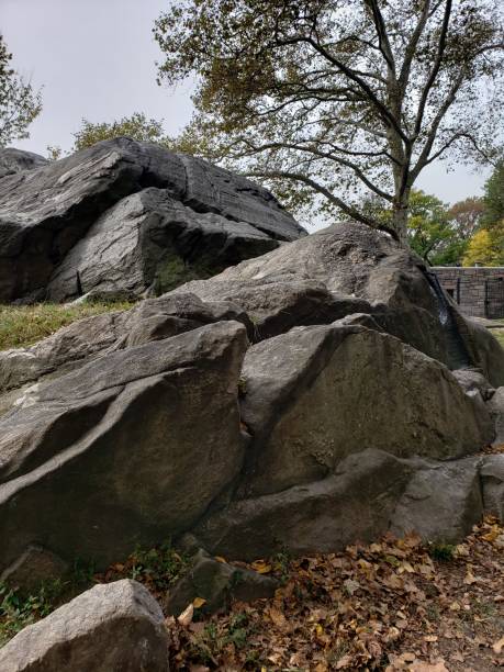 istock Large rocks in riverside park 1184473881