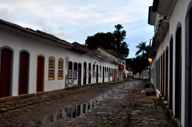 istock Colonial street in the Old Paraty 1184483013