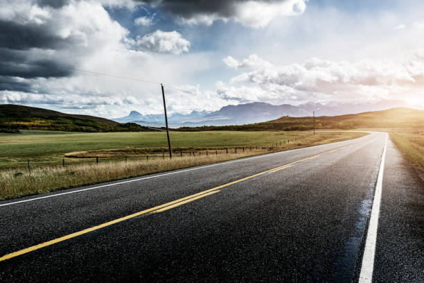 istock Canadian country road 1184508750