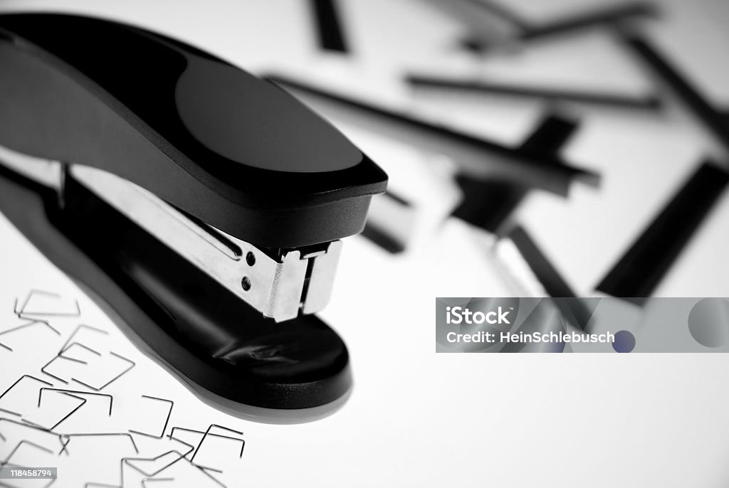 Preto Grampeador com staples - Foto de stock de Abstrato royalty-free