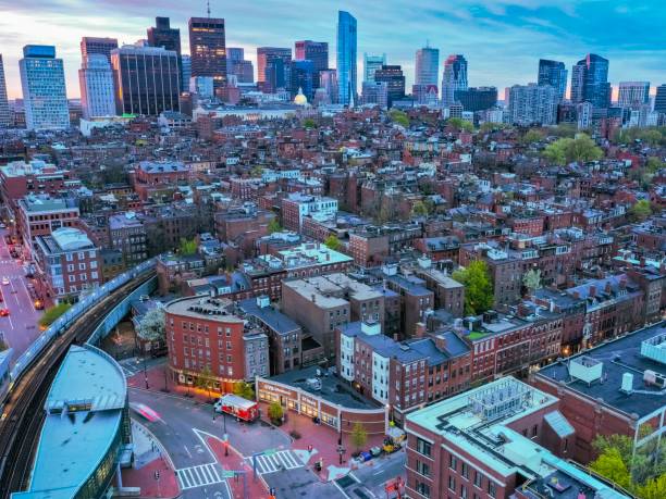 widok z lotu ptaka na bostons back bay - boston skyline panoramic night zdjęcia i obrazy z banku zdjęć