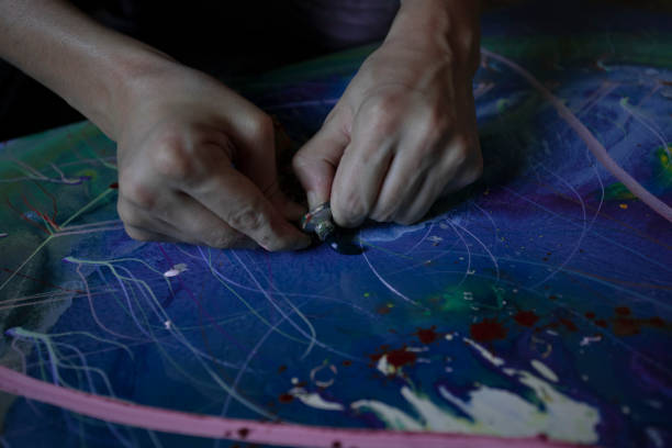 istock Artist in atelier 1184626461
