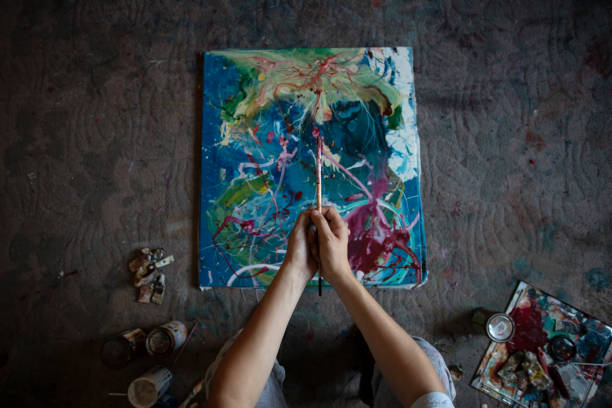 istock Artist in atelier 1184628773