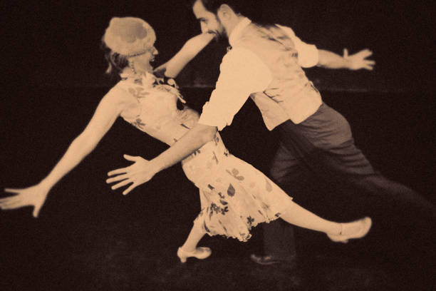 istock The dancers of the night 1184698325