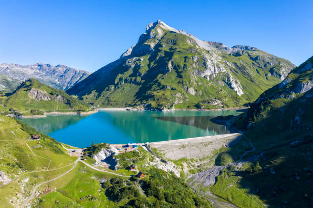 スプーラーゼー貯水池からの空中写真 - autumn panoramic lech valley landscape ストックフォトと画像