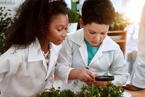 istock Every child loves a fun experiment 1184778819
