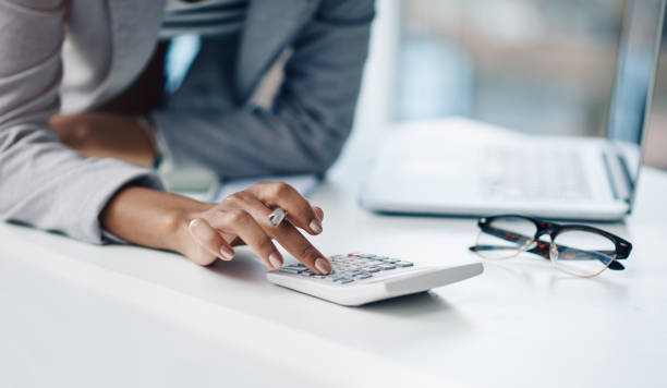 istock Keeping tabs on business finance 1184783777