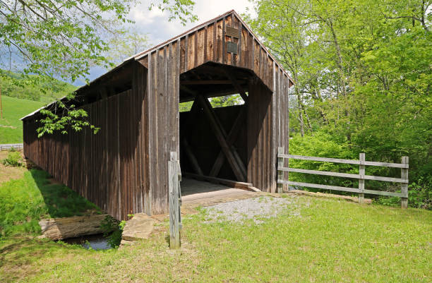istock Entrance to Locust Creek Covered Bridge 1184789399
