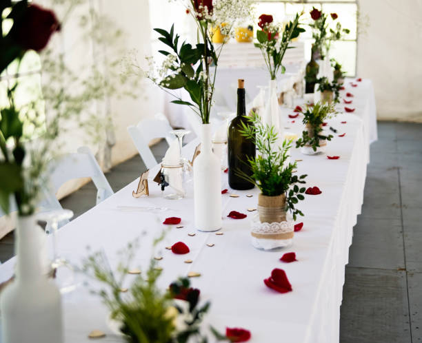 istock Wedding table of honor decoration 1184847137