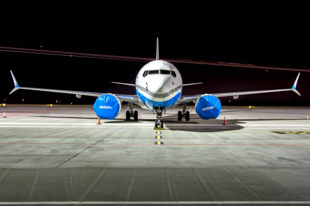 boeing 737 max conectado a tierra - bowing fotografías e imágenes de stock