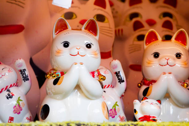 istock Ceramic, Japan, Lucky Cat, Display Cabinet, Jin Yun Laifu 1184855867