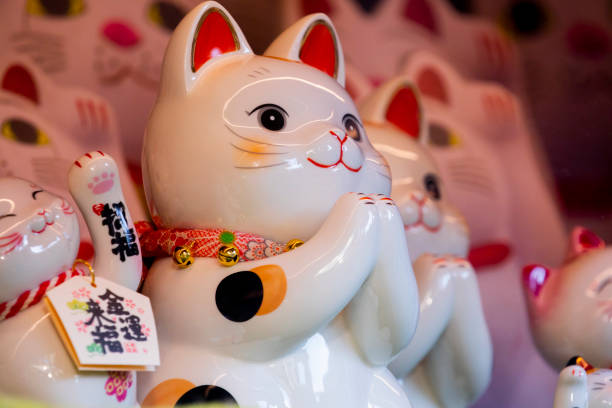 istock Ceramic, Japan, Lucky Cat, Display Cabinet, Jin Yun Laifu 1184858544