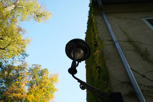 This are old lamps along the way, which are still in operation today
