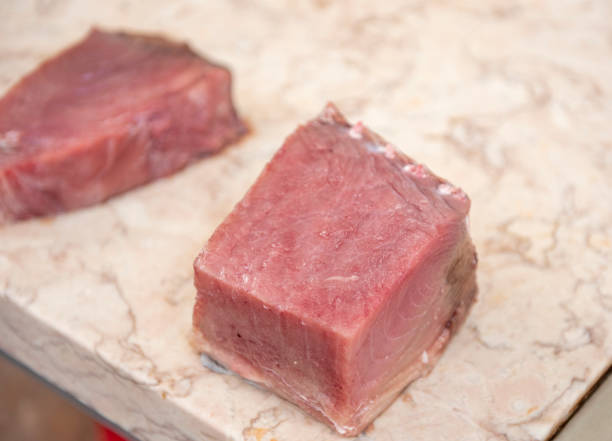 fresh tuna at the market - tuna steak tuna prepared ahi meat imagens e fotografias de stock