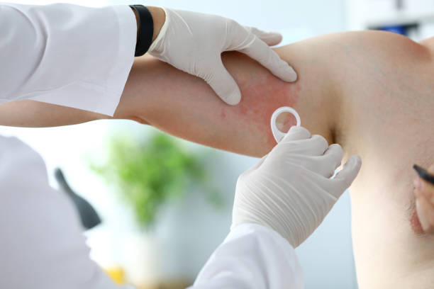 istock Hands of professional doctor 1184935454