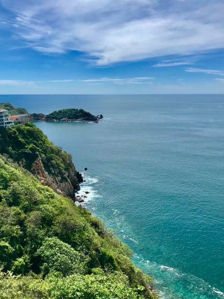 istock The cliffs of Acapulco 1184939296
