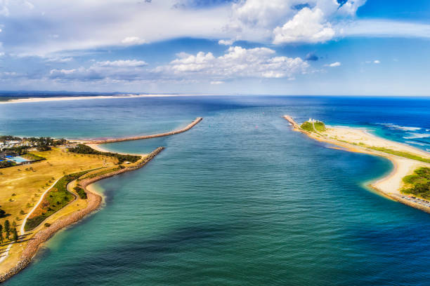 d plage du delta de newcastle - port stephens new south wales australia coastline photos et images de collection