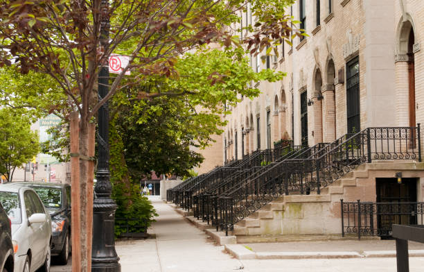 istock Brownstones, Harlem, NYC. 1185003103