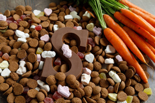 istock Dutch mixed candy and pepernoten eaten during Sinterklaas feast 1185004699
