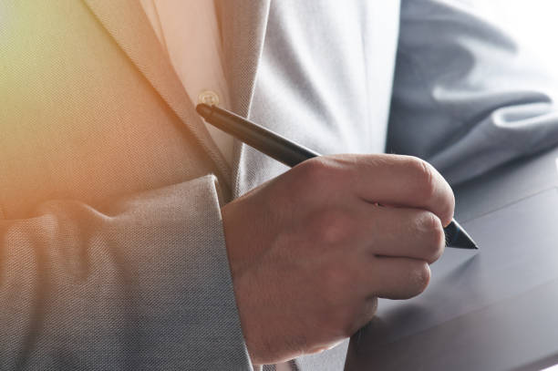 istock Making deal online 1185021297