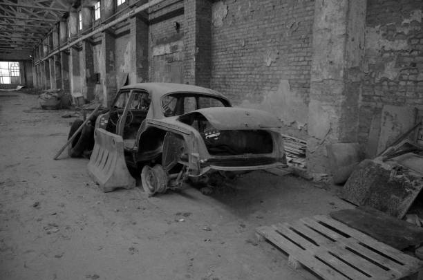istock Urbex.Abandoned tramway depot. 1185022322