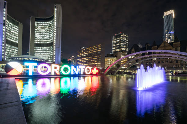 istock Toronto Sign in Nathan Phillips Square 1185051957