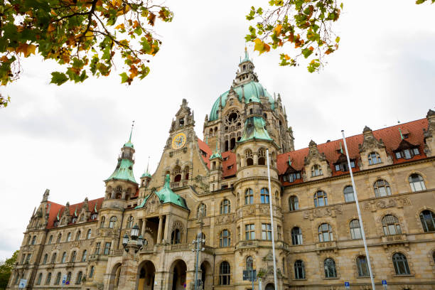 istock Hannover New City Hall Building 1185087458